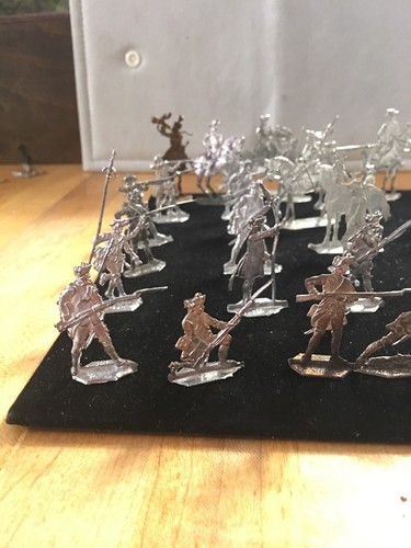 VINTAGE LOT UNPAINTED LEAD METAL SOLDIERS Colonial Huge Lot 65 Pcs