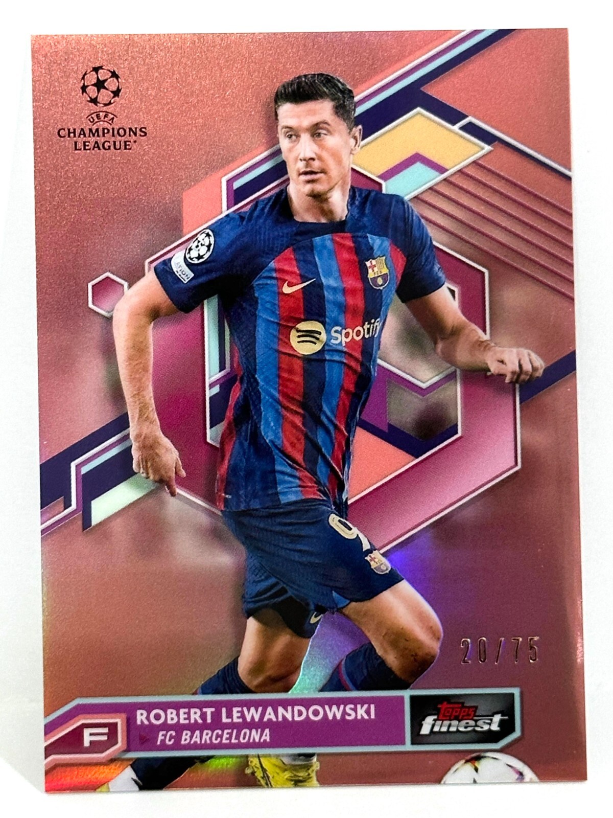 2022-23 Topps Finest UCL Barcelona Robert Lewandowski Rose