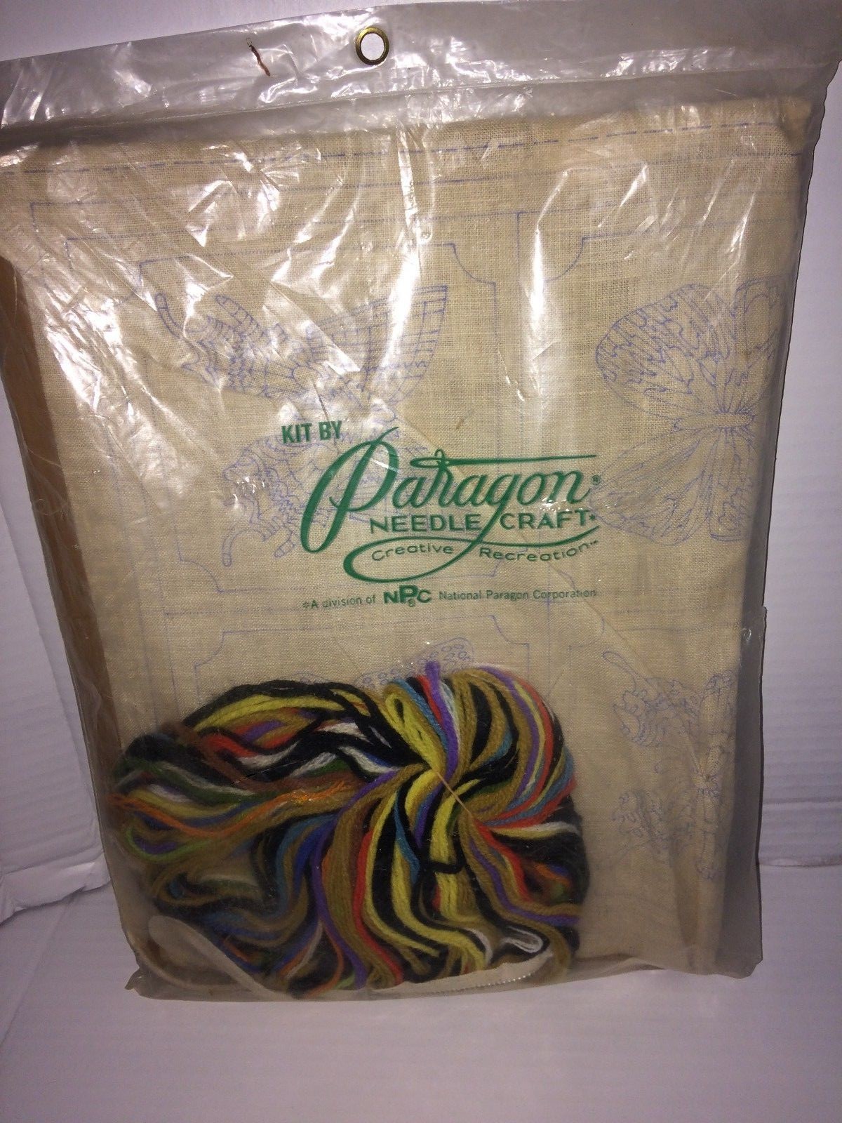 VTG Paragon Stitchery Les Papillons Pillow Stitchery Embroidery Needlecraft