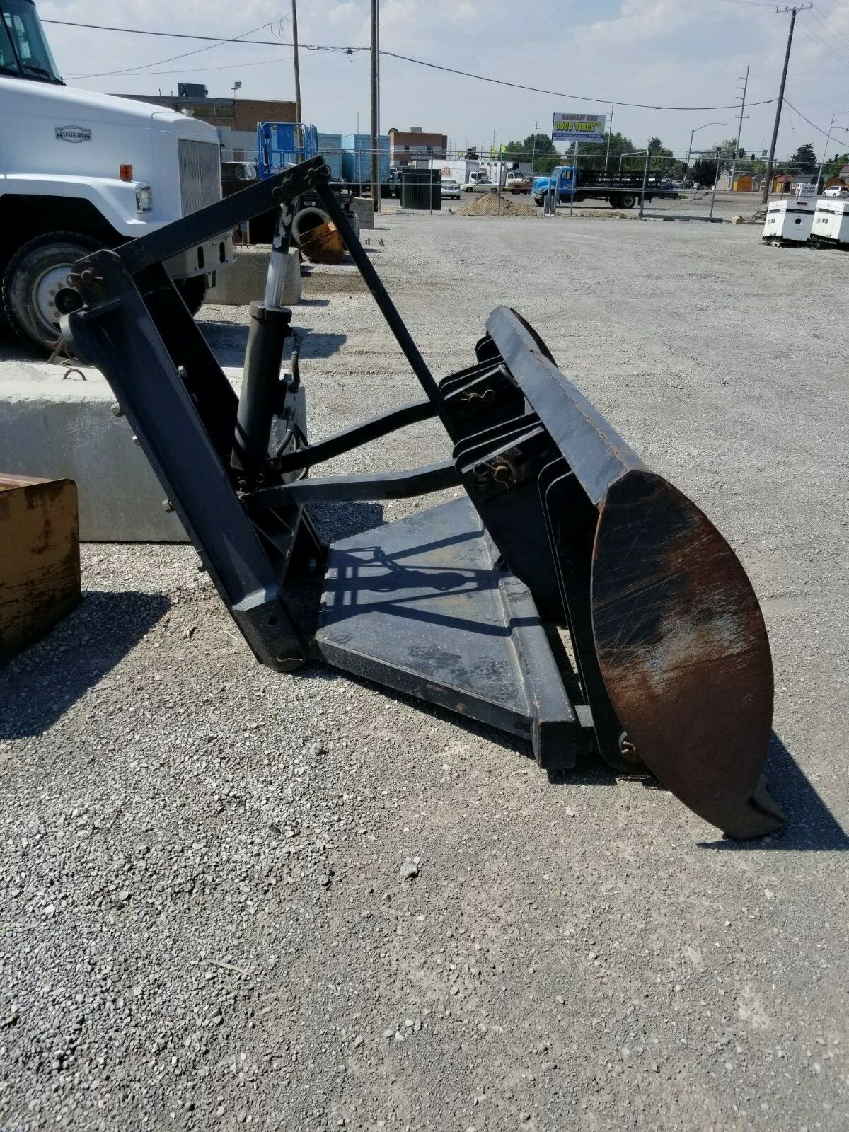 Champion motor grader front lift group with snow plow blade