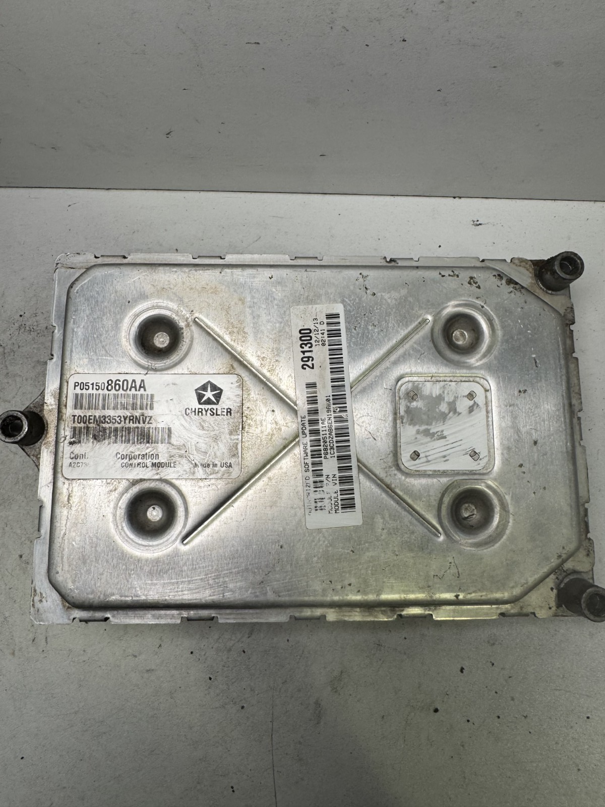 2014 Chrysler 200 P68205111AE Computer Brain Engine Control ECU ECM EBX Module