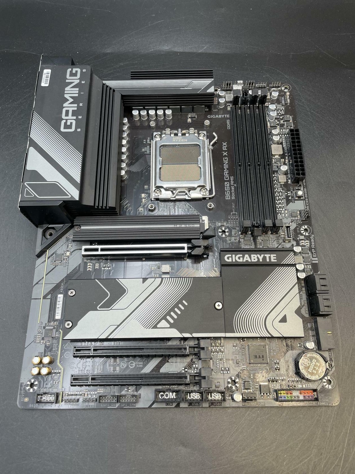 GIGABYTE B650 Eagle AX AM5 LGA 1718 AMD B650 ATX Motherboard, DDR5 (No power)