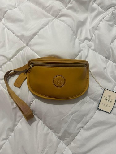 バッグ Coach USA Olympic Leather Fanny Pack 1996 Coach U.S.A. Olympics Commemorative Cognac Leather