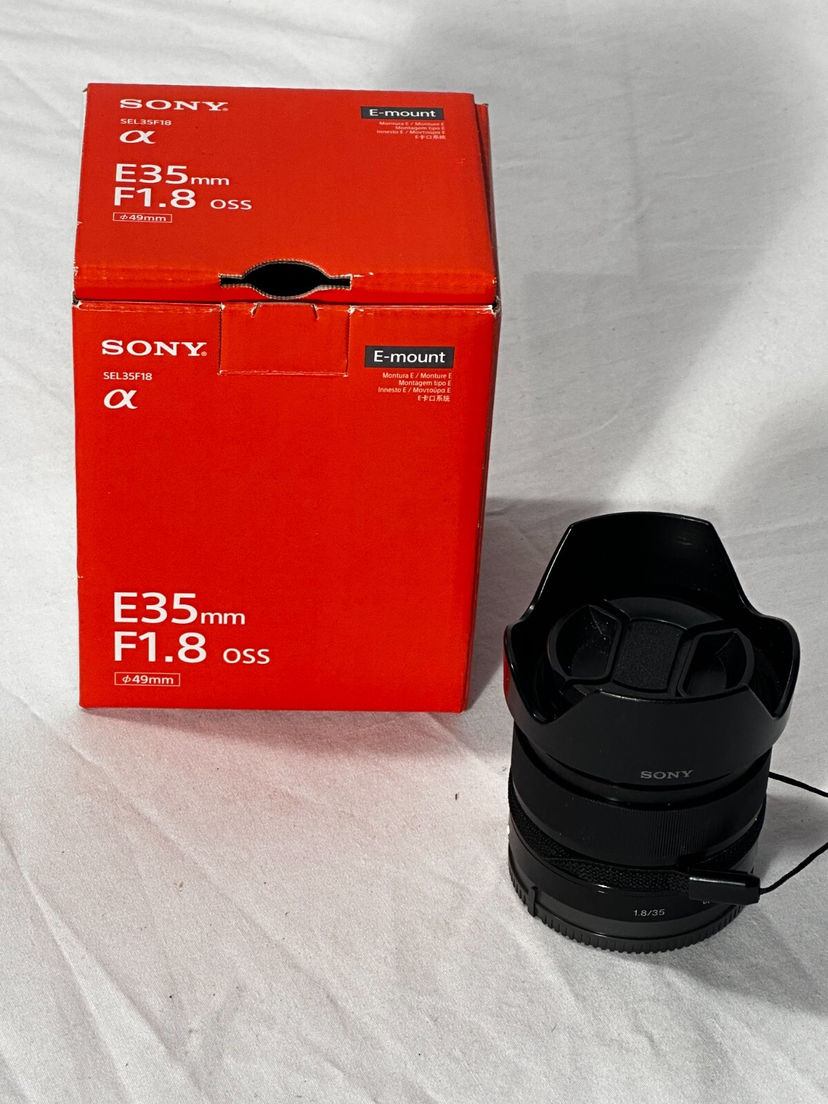 Sony SEL35F18 35mm F/1.8 OSS Lens E mount APS-C w/Cap and