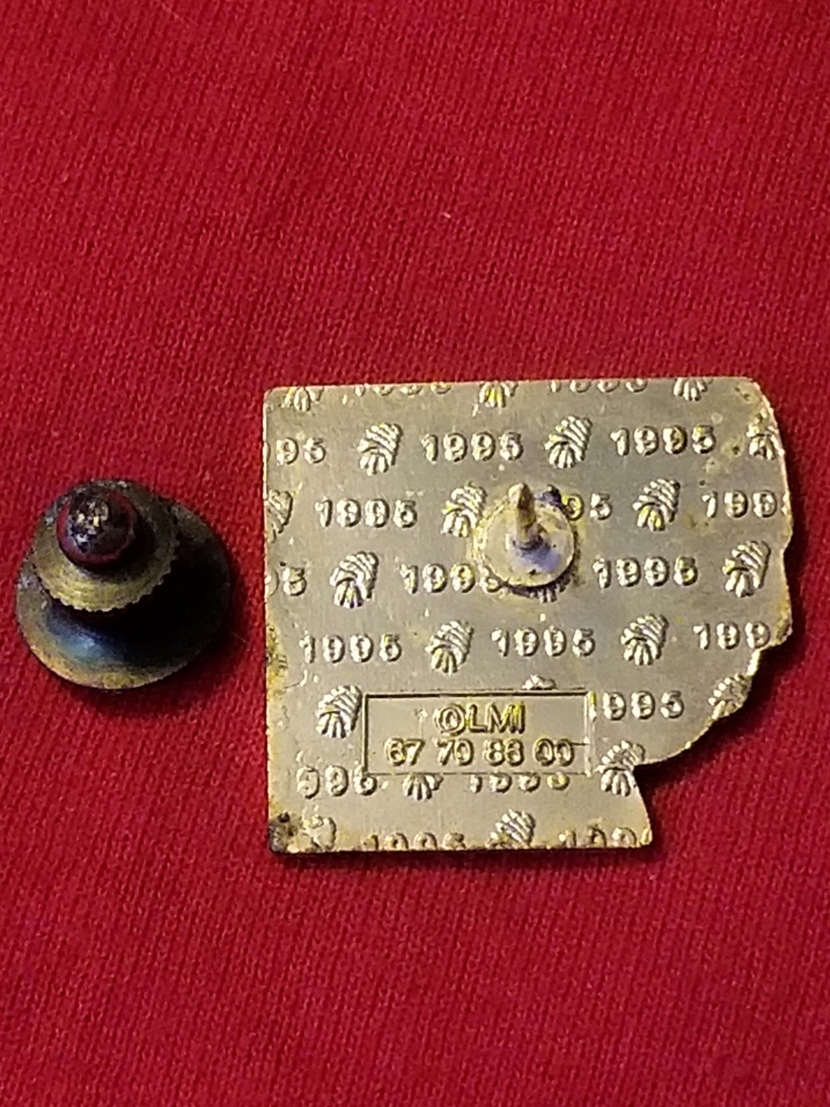 Vintage (1995) DUKE ELLINGTON PIANO jazz pin (from small pin & badge estate lot)