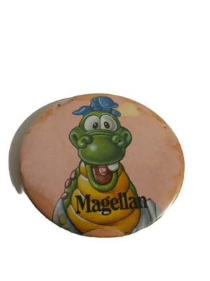 eurekas castle magellan pizza hut button pin 1990