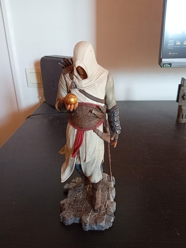 Figurine Assassin'S Creed AltaÃ¯R Apple Of Eden Keeper