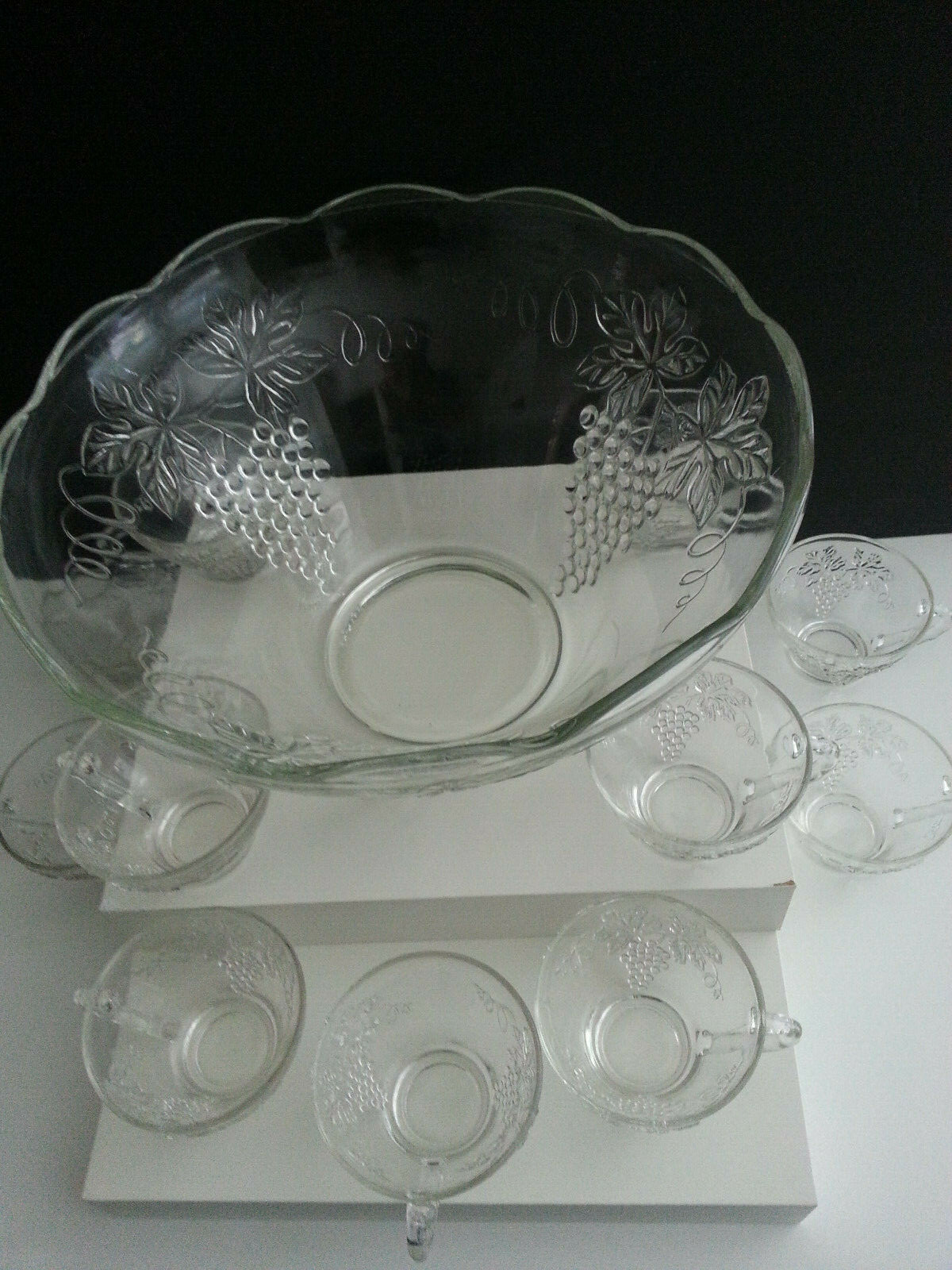 Set of 12 Vintage 1960 Anchor Hocking Grape pattern clear