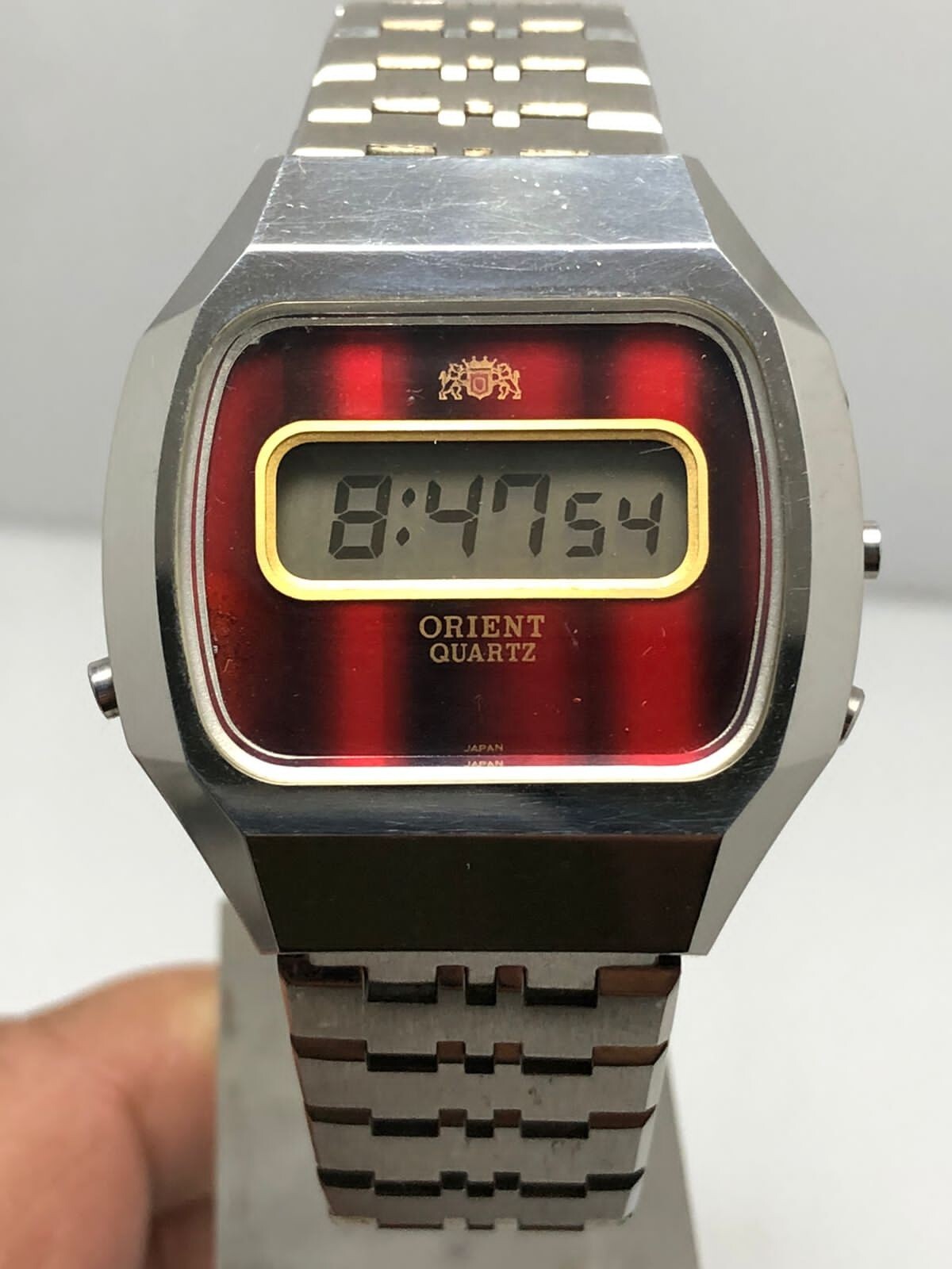 Vintage Orient G641103-40 LCD Digital Quartz Men's Vintage Orient G641103-40 LCD Digital Quartz Men's