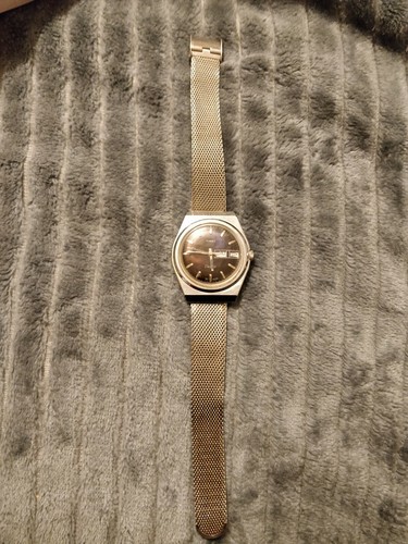 Vintage Timex Electric Watch PARTS OR REPAIR