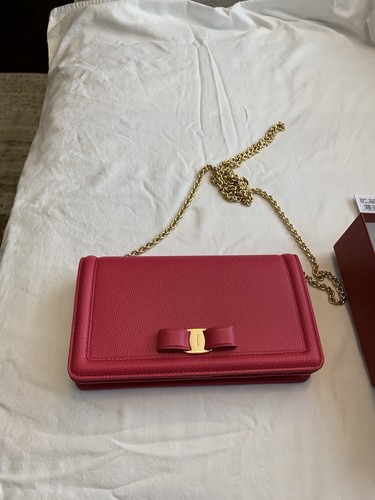 【関税&送料込】Ferragamo Wallets Pink Salvatore Ferragamo Wallet Purse Ganchini Pink Silver Woman