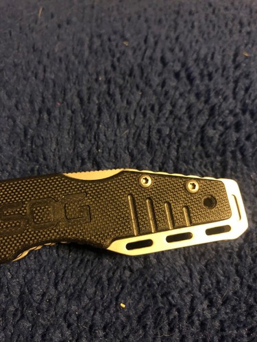 NEW FF1001CP SOG Salute Mini- Bead Blast G10 Handle  3.1