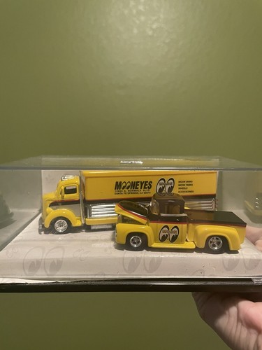 100% ホットウィール MOON Equipped truck set HOT WHEELS - 100% HOT WHEELS - HOT ROD SERIES - MOON
