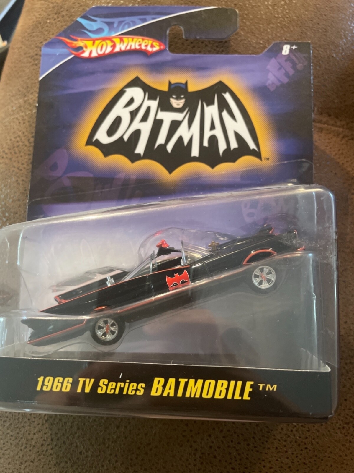 ミニカー Hot Wheels 1966 TV Series Batmobile Amazon.com: Hot Wheels Batman Classic TV Series Batmobile