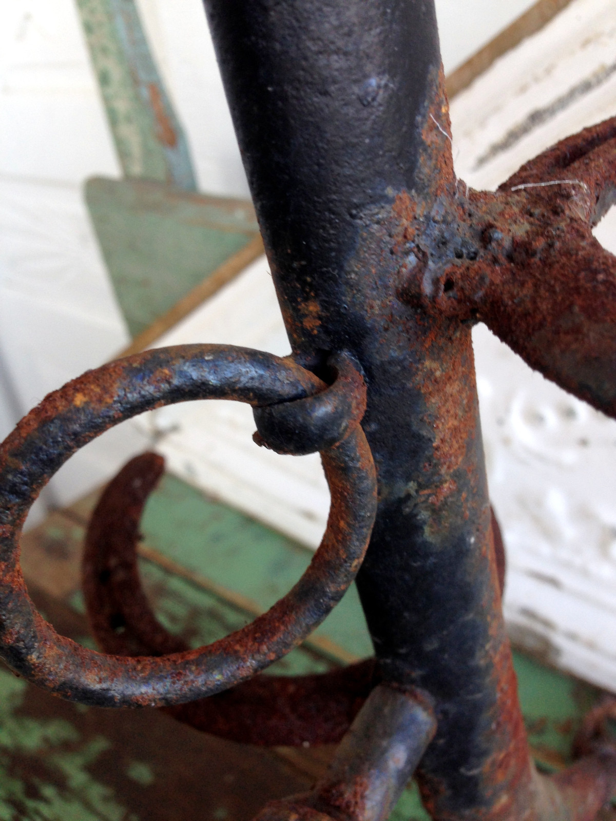 Hames floor umbrella/ parasol/ cane holder caddy horse shoes rustic cabin decor