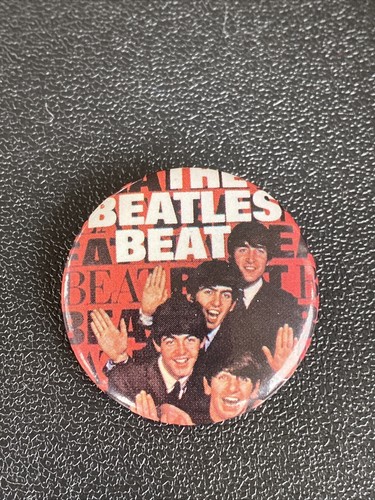 ビートルズ pin Original 1964 BEATLES Celluloid Pin ~ I'm a Beatles Fan