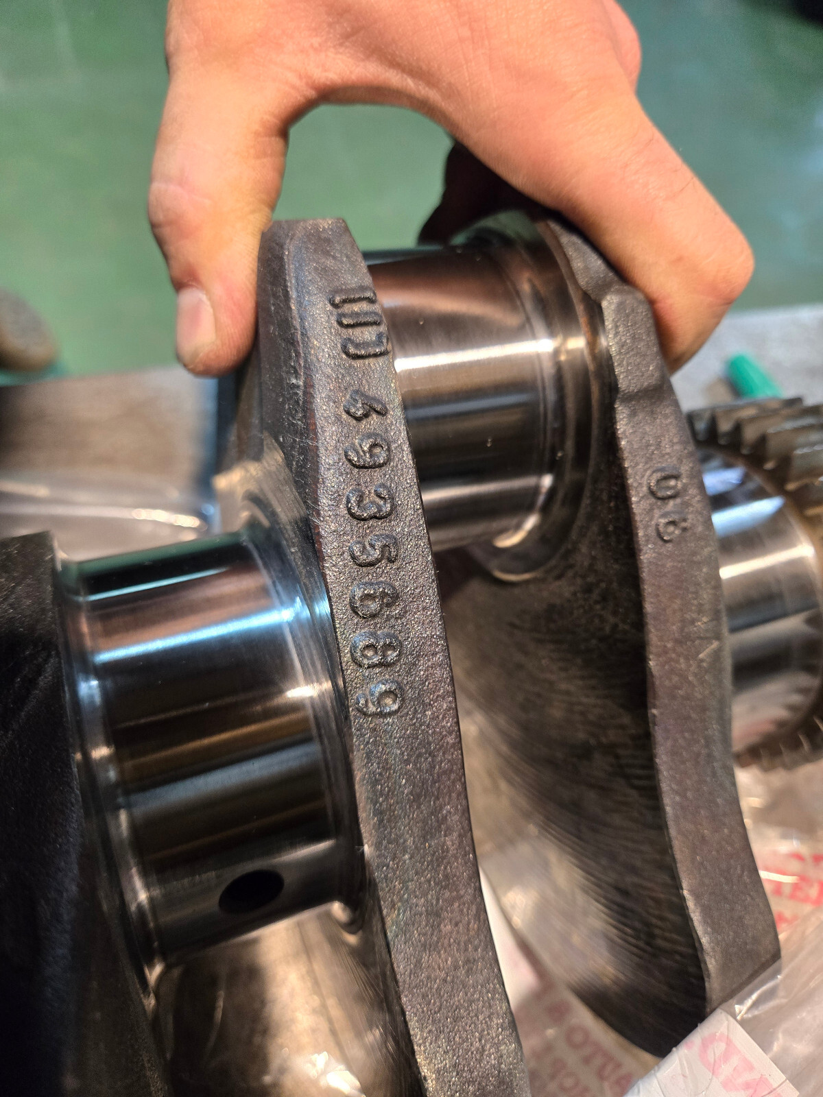 REMAN CUMMINS 6.7L CRANKSHAFT 4935613 POLISHED SONOFLUXED COMPLETE W GEAR - Picture 3 of 12