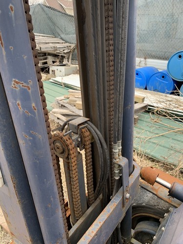 Komatsu FG30G-11 Industrial Forklift Propane needs Repair Or For Parts