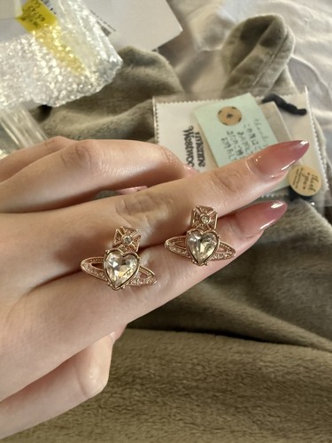 Vivienne Westwood Ariella Heart Orb Earrings Zirconia Gold