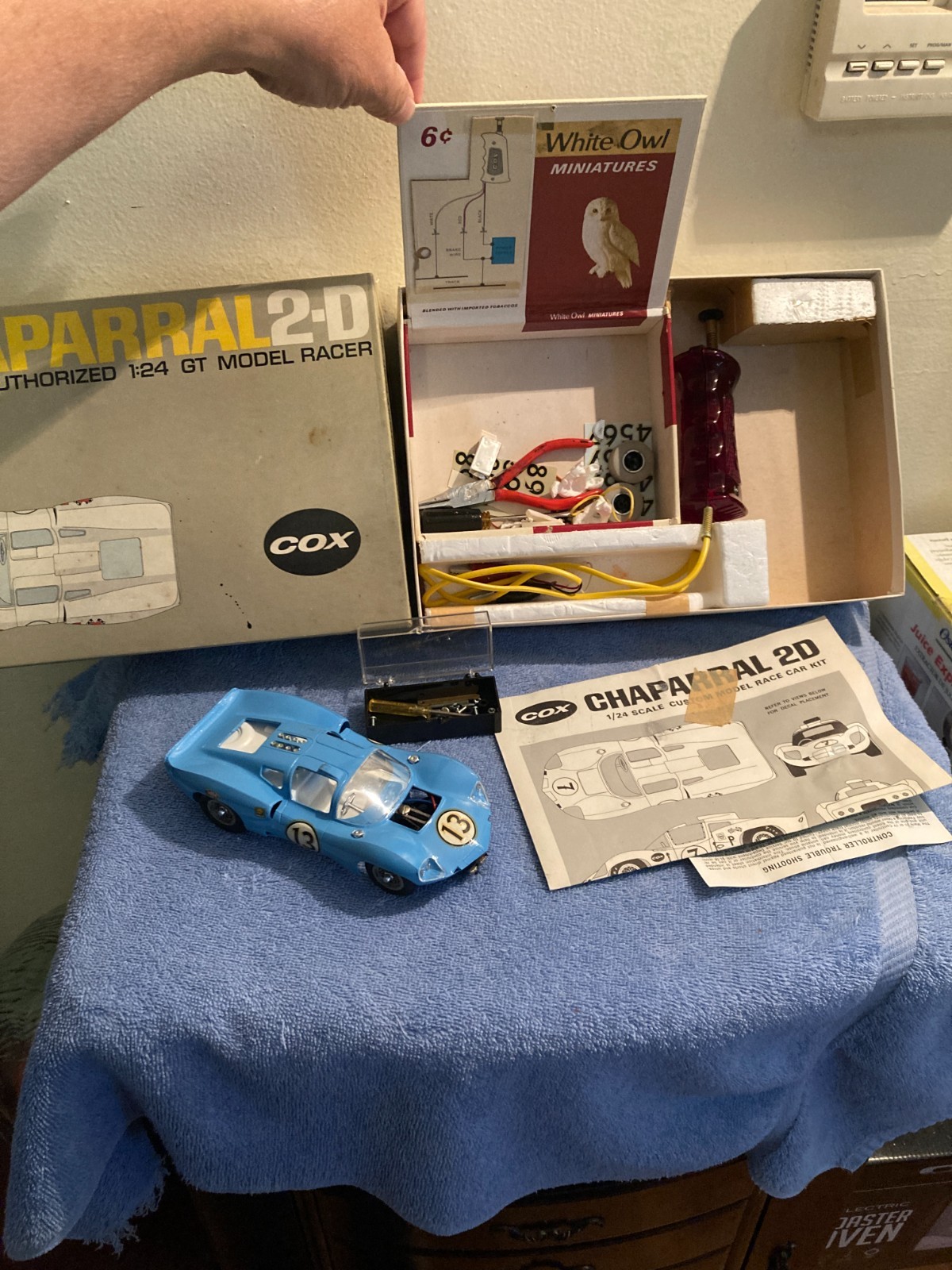 COX CHAPARRAL 2-D JIM HALL AUTHORIZED 1:24 GT MODEL RACER SLOT CAR