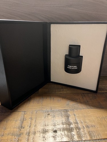 TOM FORD OMBRÉ LEATHER 50ml Amazon.com : Tom Ford Ombre Leather 1.7 oz Parfum Spray