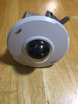 AXIS Communications M3046-V PoE Network Dome Camera 0806-001-03 & Recessed Mount