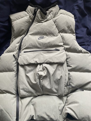 nike tech pack down fill vest