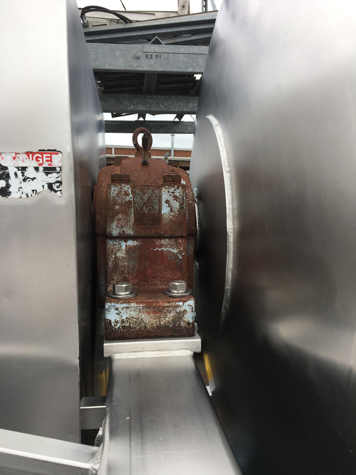 FPEC VT-85 Vacuum tumbler, shaft load,  2,500 lbs. capacity