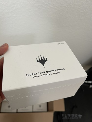 マジック：ザ・ギャザリング MTG Secret Lair Culture Shocks: Grixis Amazon.com: Secret LAIR Culture Shocks: Grixis (Steam Vents