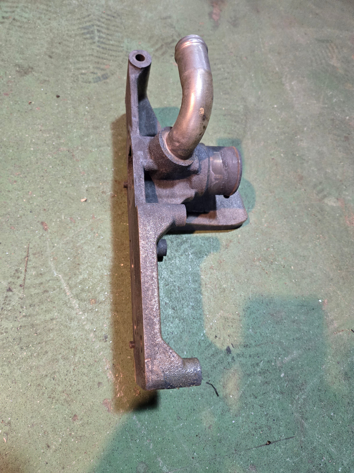 03-07 Dodge Ram Cummins 5.9L Engine 3974354 Ac compressor bracket 3974355 - Picture 4 of 5