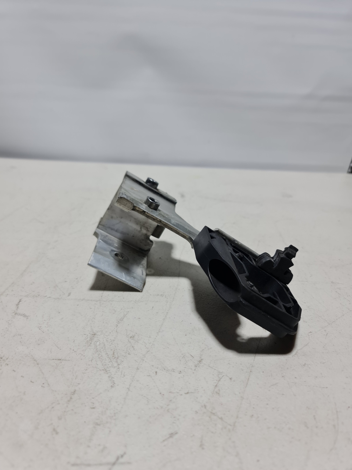 0 Bmw F32 Radiator Bracket Left 0112767A 435d xDrive 2015 RHD 17221517 0112767A image 3