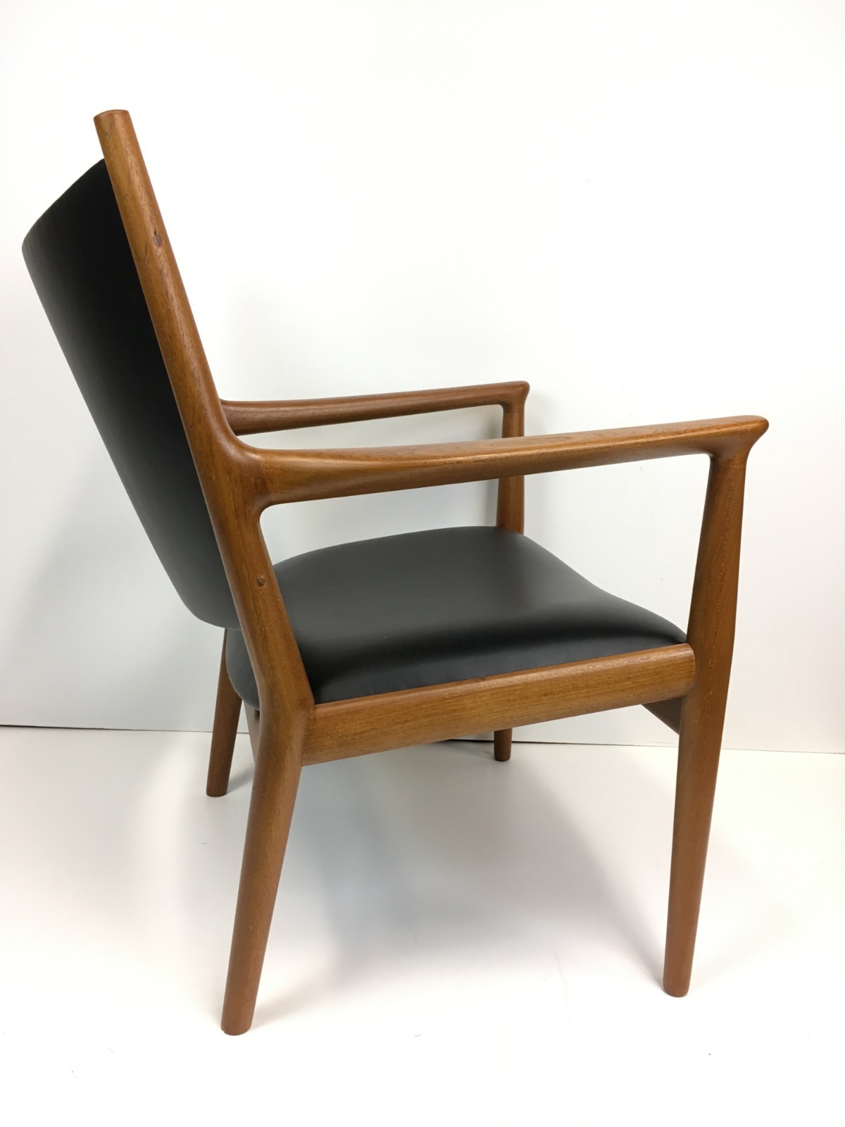 SALE! Authentic Hans Wegner Danish Teak Easy / Lounge Chair for Johannes Hansen
