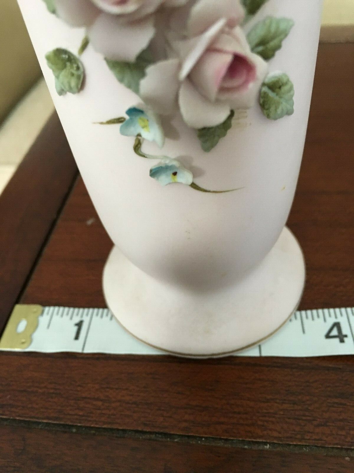 Lefton pink vase with raised roses