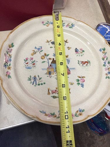 Vintage International Stoneware Heartland 4 Bowls & 2 Plates