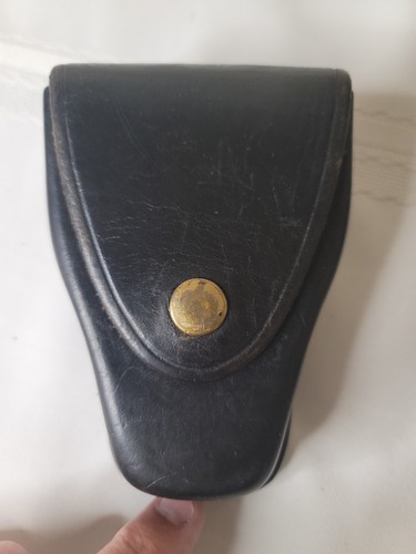 Don Hume Leathergoods C302 Snap On Black Leather Holster USBP  Hand Cuff Holder