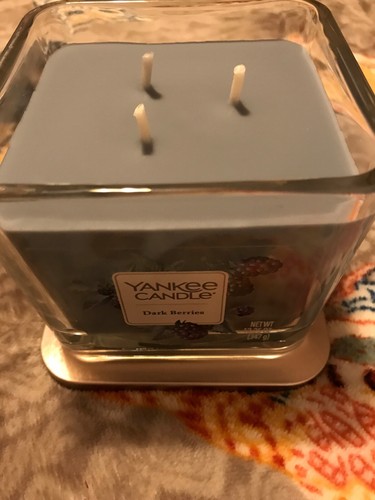 Yankee Candle Dark Berries 13.5oz Elevation Collection