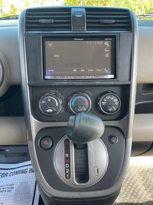 image 4 of interior