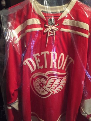 HENRIK ZETTERBERG SIGNED DETROIT 2014 WINTER CLASSIC JERSEY/COA HOCKEY INK