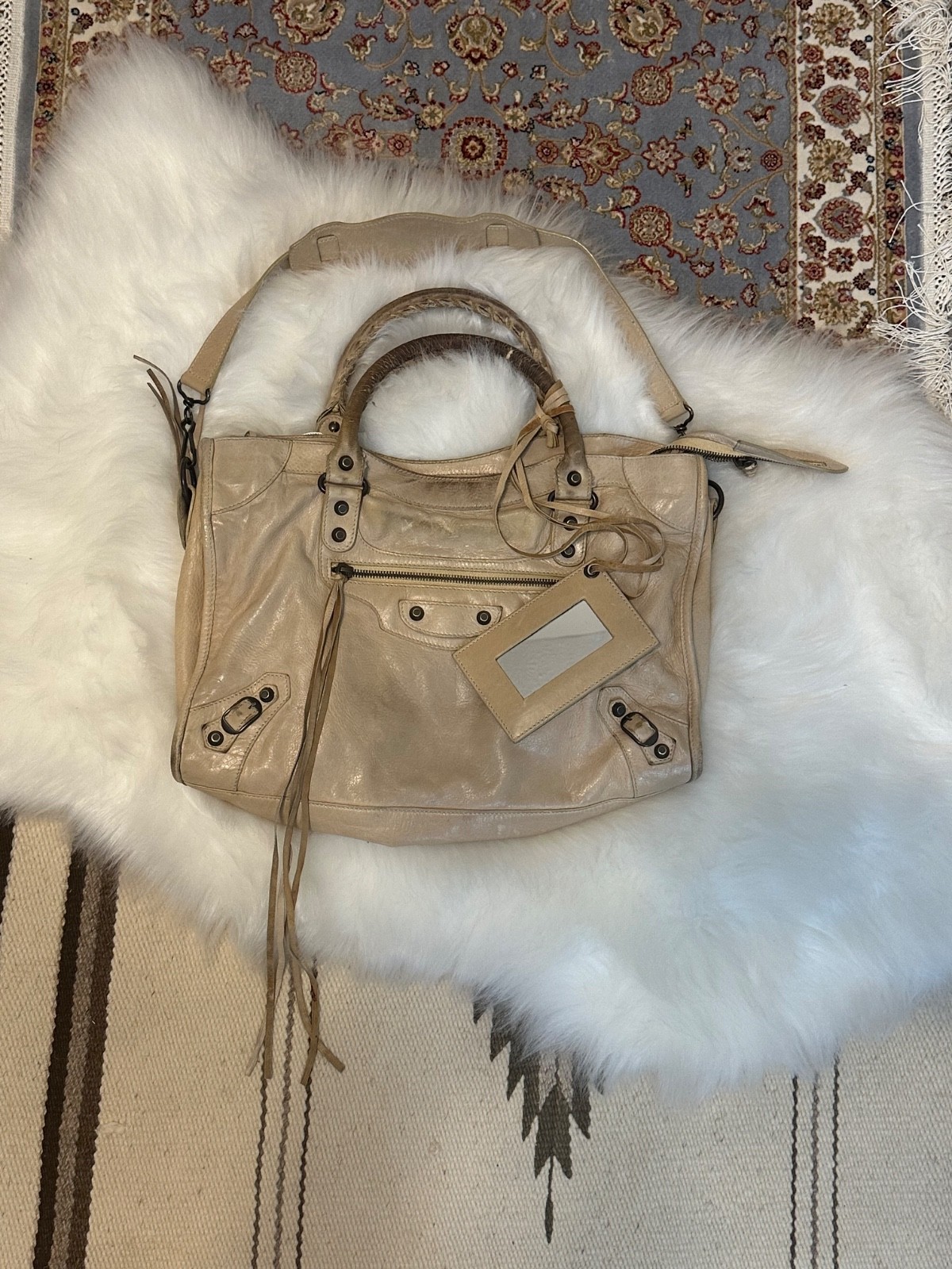 BALENCIAGA City Bag Cream / off white Vintage 2000s worn with