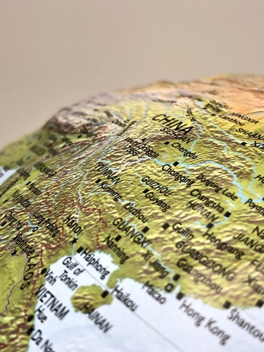 Nova Rico Italy - Illuminated Earth Night Light Globe Raised Relief