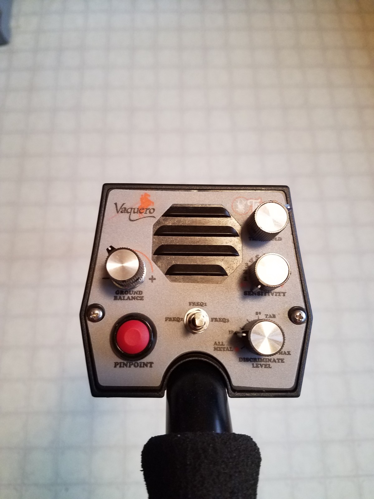 Tesoro Vaquero Black with 11x8 coil