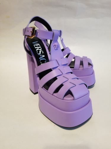 【関税＆送料込み】Versace 'Lycia' Sandals $_12.JPG?set_id=880000500F