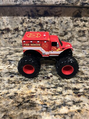 2023 Spin Master Monster Jam Fire Rescue New 1:64