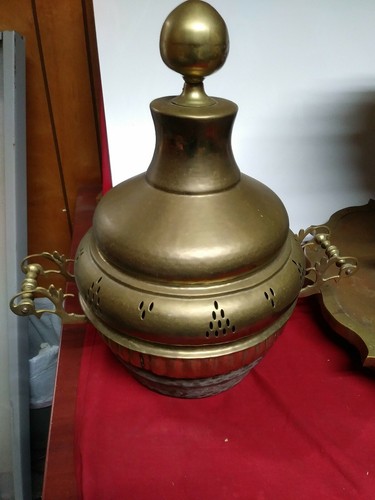 Large Copper and Brass Planter Jardiniere with Removable Top               B1