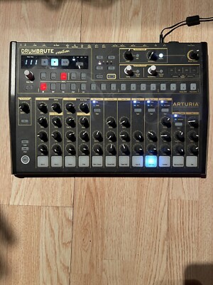 Arturia DrumBrute Analog Drum Synthesizer Drum Machine Limited Edition With Box
