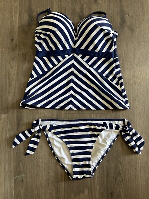 Womens 3 Piece Bathing Suit  Size 8, By Venus