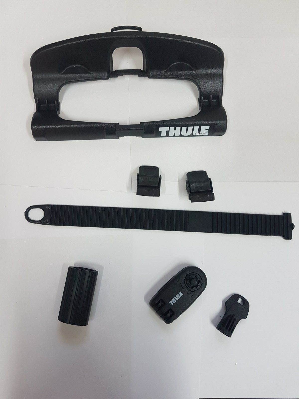Thule 591 Wheel Holder, Strap, Rim Protector and Wheel Strap Lock