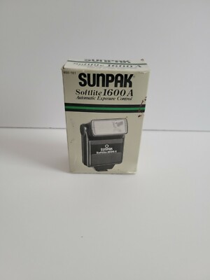 Compact Sunpak Softlite 1600A Automatic Electronic Bounce Flash for Camera