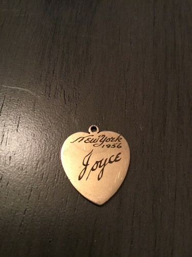 Vintage HEART 1956 NEW YORK “JOYCE” Gold Toned Heart. C44/stm