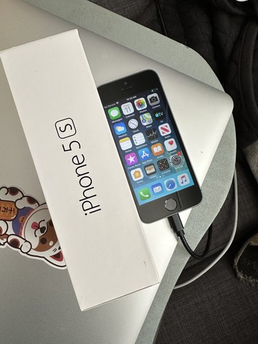 iPhone 5s 32GB 2台セット Apple iPhone 5s - 16GB/32GB/64GB - Gold/Grey/Sliver